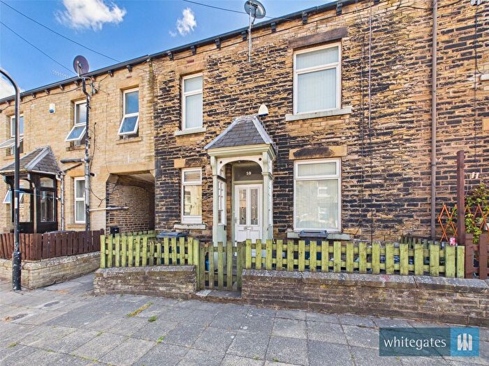 4 Bedroom Terraced House For Sale In Fieldhead Street, Bradford, West Yorkshire, BD7