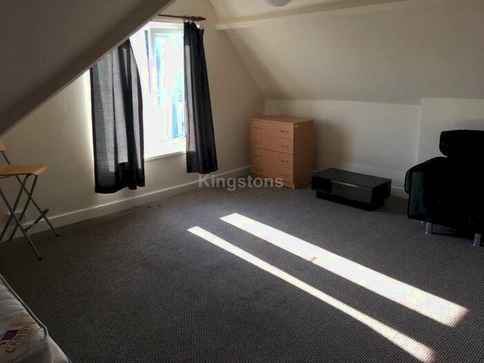 2 Bedroom Flat To Rent In Claude Road, Roath, Cardiff, CF24