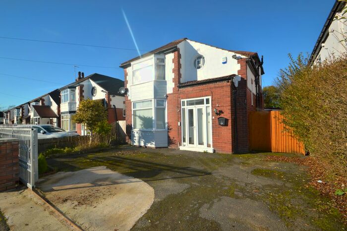 3 Bedroom Detached House To Rent In Craigwell Road, Prestwich, Manchester, M25