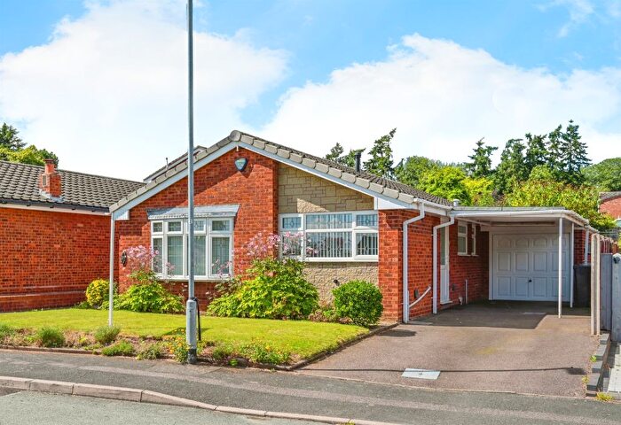 2 Bedroom Detached Bungalow For Sale In Kean Close, Lichfield, WS13