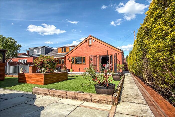 4 Bedroom Semi Detached Bungalow For Sale In Kew Road, Failsworth, Manchester, Greater Manchester, M35