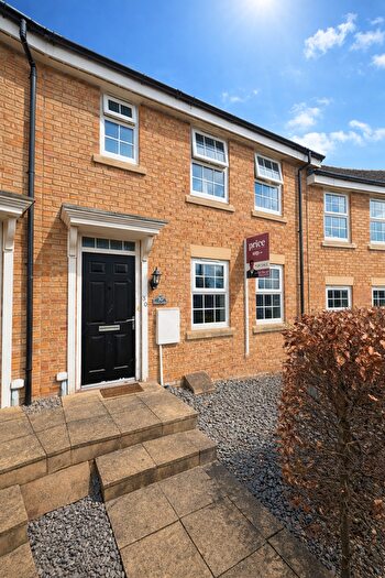 3 Bedroom Terraced House For Sale In Beech Close, Market Weighton, York, YO43