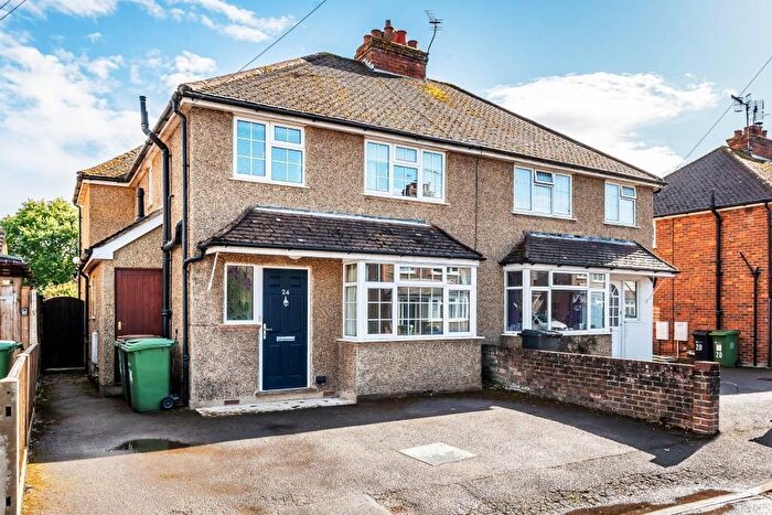 3 Bedroom Semi-Detached House For Sale In Oakdene Close, Brockham, RH3
