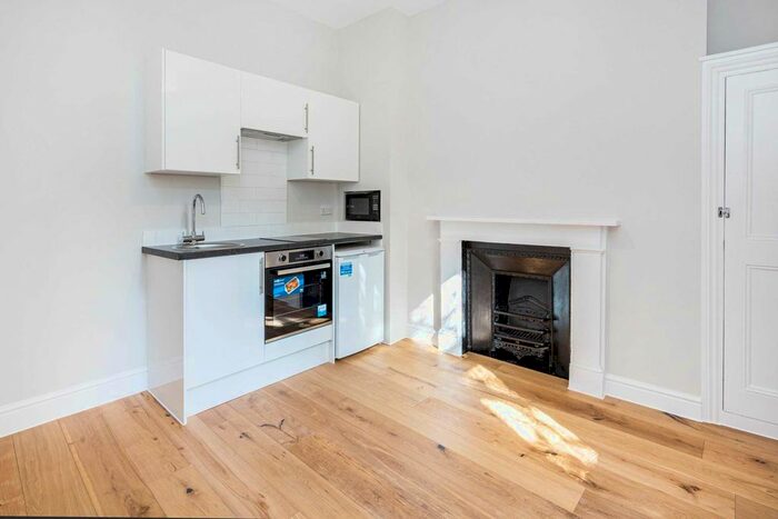 Studio To Rent In Nottingham Street, London, W1U