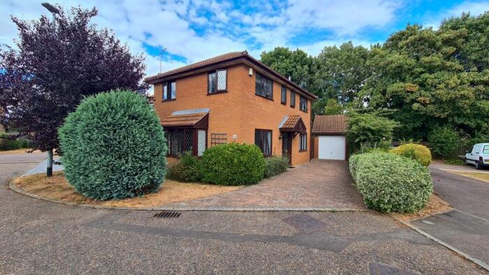 4 Bedroom Detached House To Rent In The Orchards, Orton Waterville, Peterborough, PE2