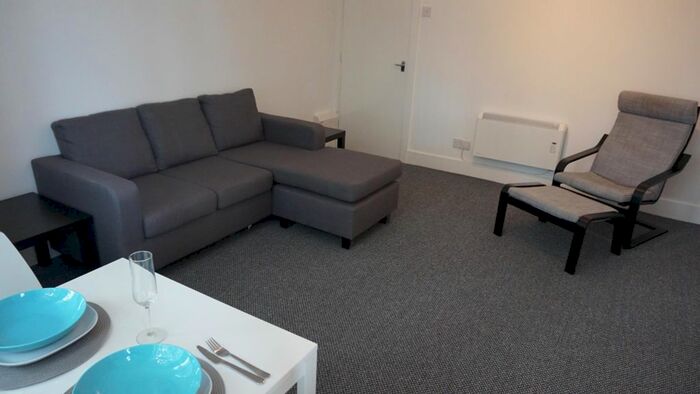 1 Bedroom Flat To Rent In Eccles Old Road, Salford, M6