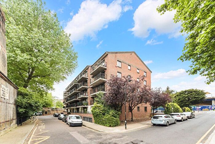 Studio To Rent In Fletcher Street, Wapping, London, E1