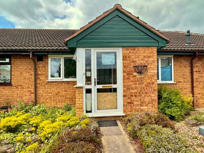 2 Bedroom Bungalow To Rent In Windsor Court, Bingham, NG13