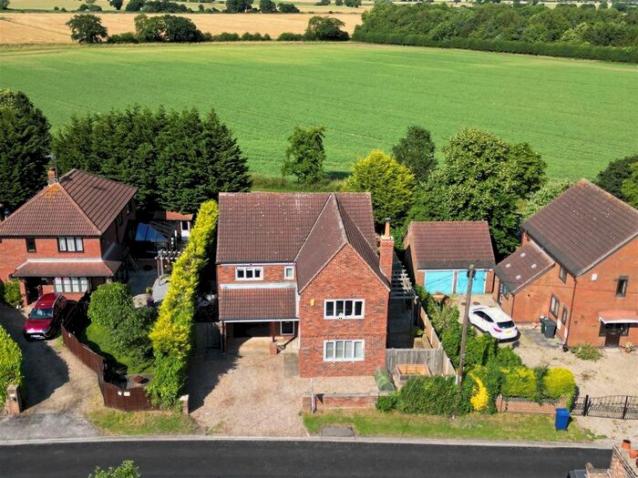 4 Bedroom Detached House For Sale In Hull Road, Cliffe, Selby, YO8