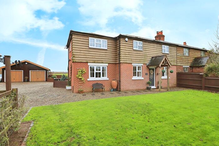 3 Bedroom Semi-Detached House For Sale In Wolverley Road, Wolverley, Kidderminster, DY10