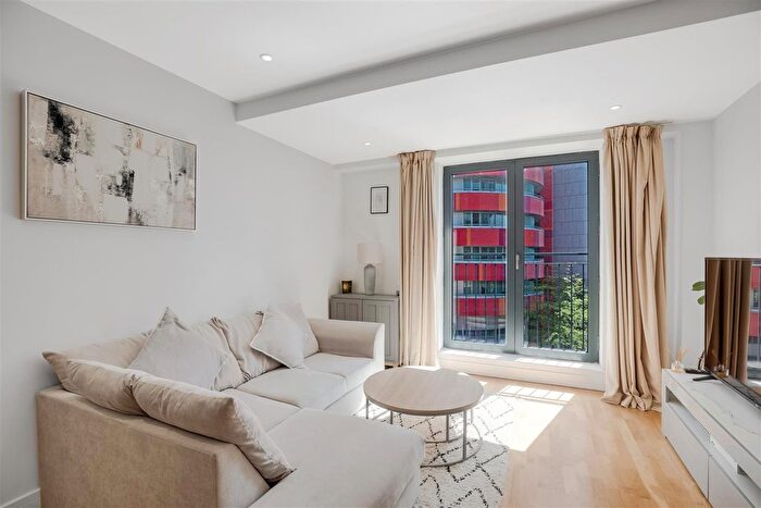 1 Bedroom Flat For Sale In Oratory Apartments, Canning Town, E16