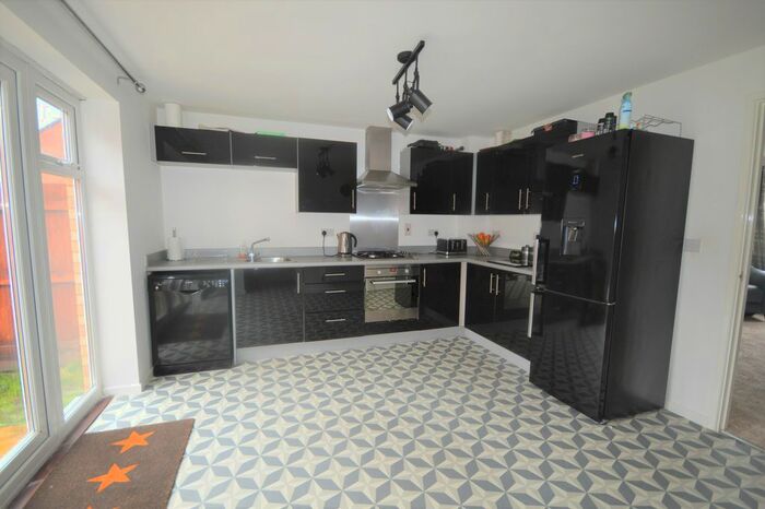 3 Bedroom Semi-Detached House To Rent In Canary Grove, Wolstanton, Newcastle-Under-Lyme, ST5