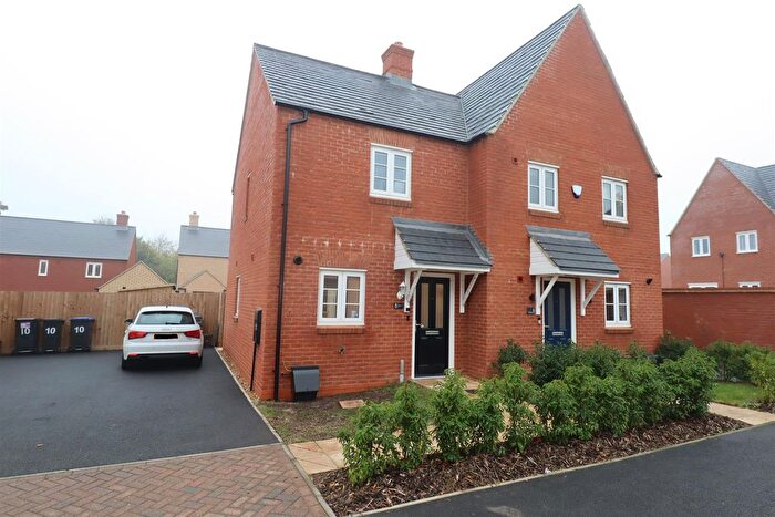 2 Bedroom Semi-Detached House For Sale In Bentleys Gate, Towcester, NN12