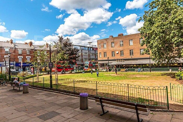 1 Bedroom Flat To Rent In The Broadway, Crouch End, N8