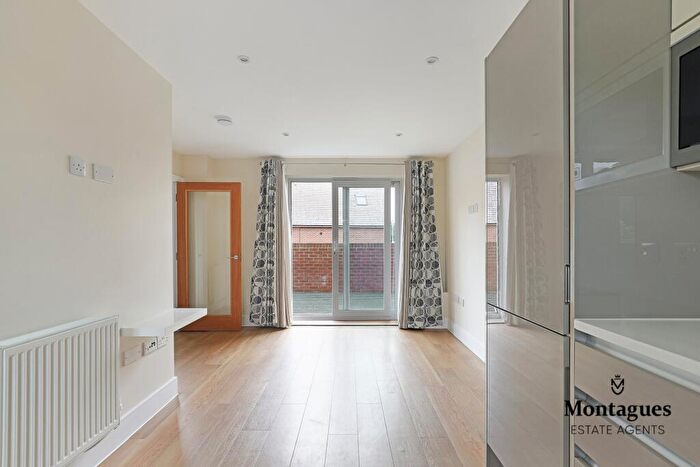 2 Bedroom Duplex To Rent In Station Approach, Theydon Bois, CM16
