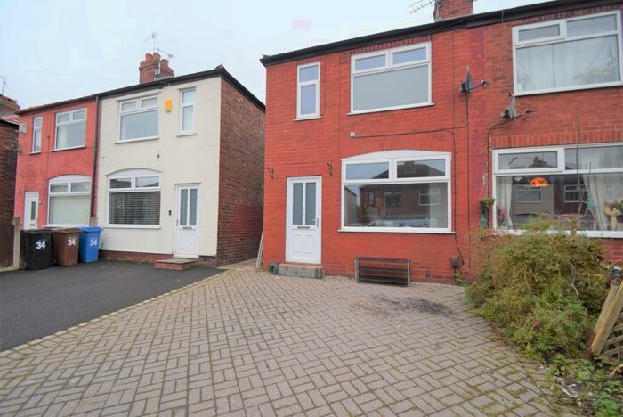 2 Bedroom Semi-Detached House To Rent In Clovelly Road, Offerton, Stockport, SK2