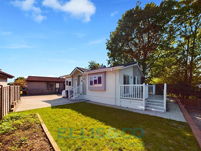 2 Bedroom Property For Sale In Bourne Park, Golden Green, Tonbridge, Kent, TN11