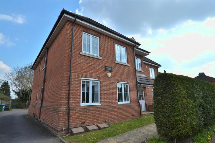 2 Bedroom Flat To Rent In Vincent Court, Clarence Road, Fleet, GU51