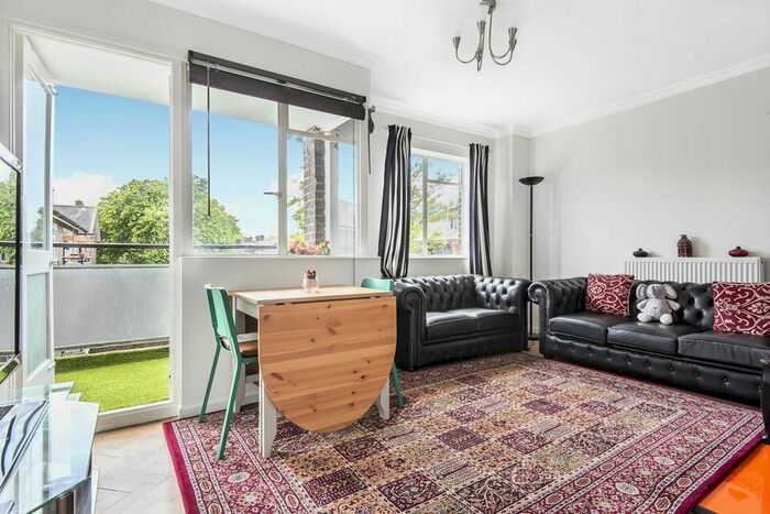 2 Bedroom Flat To Rent In Caldwell Street, London, SW9