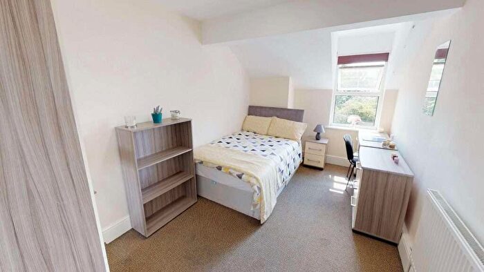 1 Bedroom Flat To Rent In B Harcourt Road, Harcourt House, Crookesmoor, S10