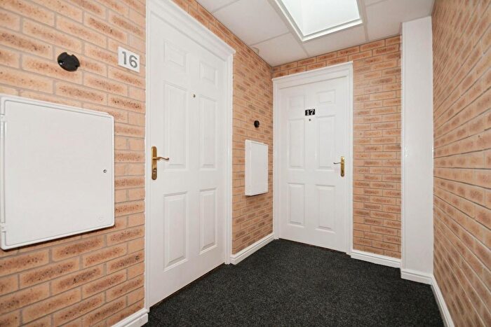 2 Bedroom Flat For Sale In Oliver House, Wain Avenue, Chesterfield, S41