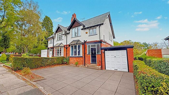 3 Bedroom Semi-Detached House For Sale In Sycamore Road, Bournville, Birmingham, B30