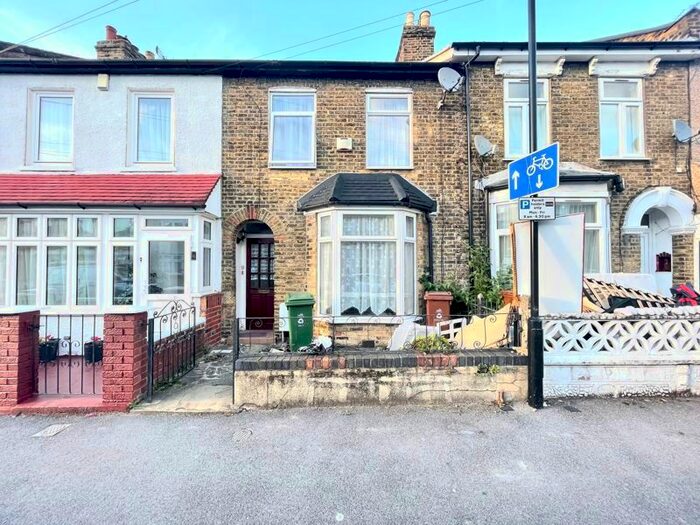 2 Bedroom Terraced House To Rent In Claremont Road, London, E17