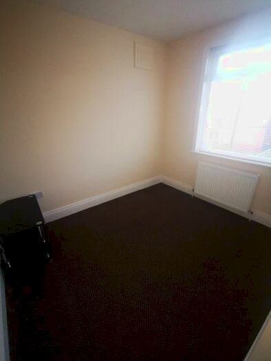 2 Bedroom Flat To Rent In Moorhead, Newcastle Upon Tyne, NE5