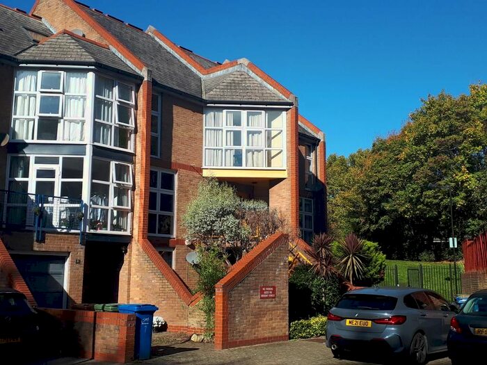 2 Bedroom Flat To Rent In Bryan Road, London, Rotherhithe, SE16