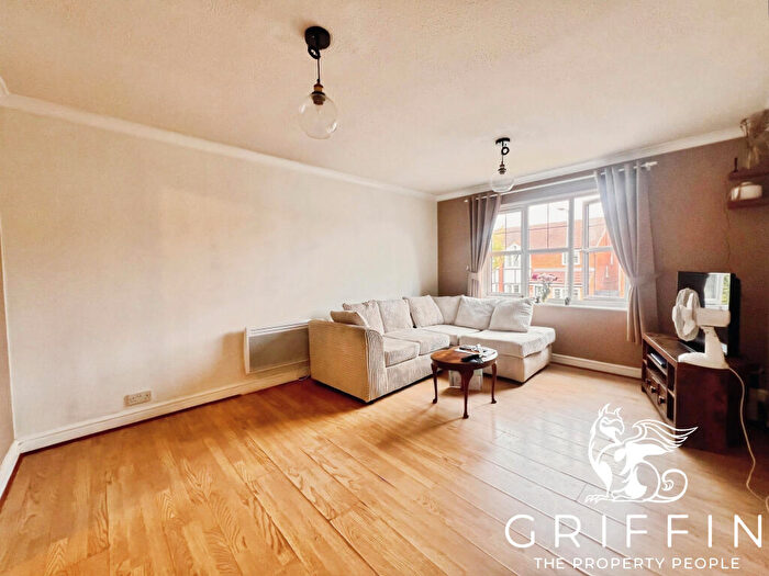1 Bedroom Flat To Rent In Chafford Hundred, Grays, RM16