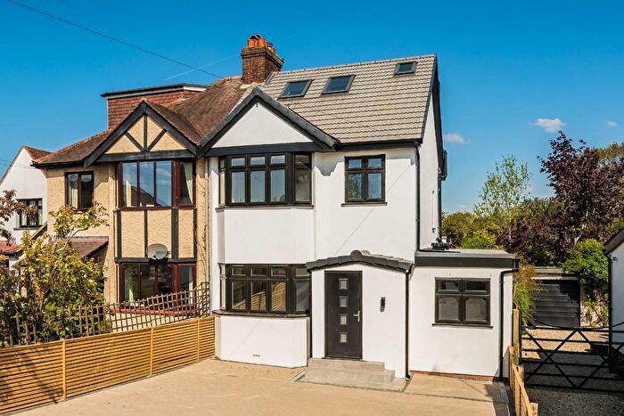 5 Bedroom Semi Detached House For Sale In Manor Lane, Sunbury-On-Thames, TW16