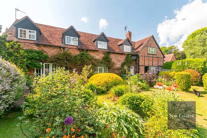 4 Bedroom Detached House For Sale In Church Road, Ashow, CV8