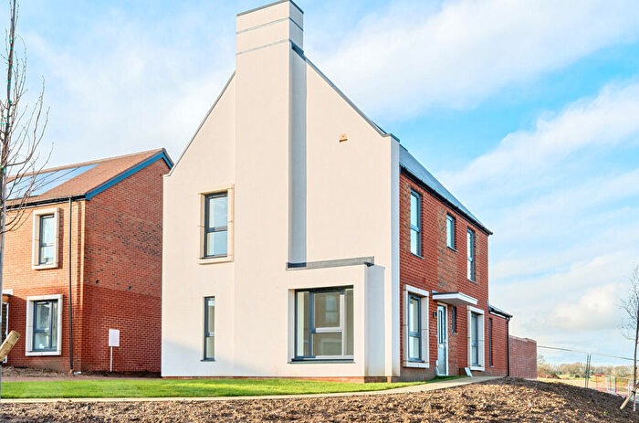 3 Bedroom Detached House To Rent In Henstridge Drive, Wimborne, Dorset, BH21