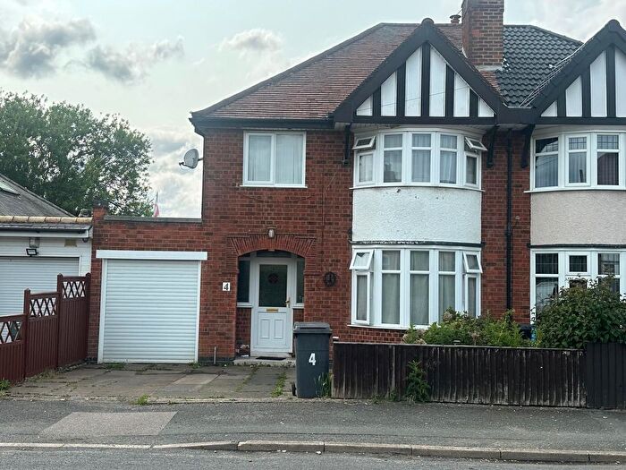 3 Bedroom Semi-Detached House To Rent In Parkstone Road, Leicester, LE5