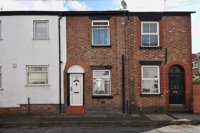 2 Bedroom House To Rent In Hatton Street, Macclesfield, Cheshire, SK11