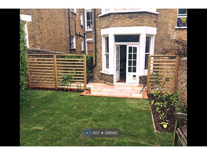 2 Bedroom Flat To Rent In Ommaney Road, London, SE14