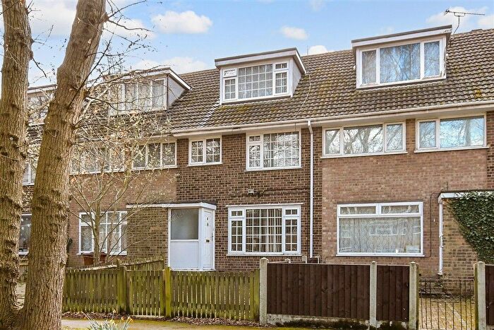 4 Bedroom Terraced House For Sale In Burlington Gardens, Rainham, Gillingham, Kent, ME8