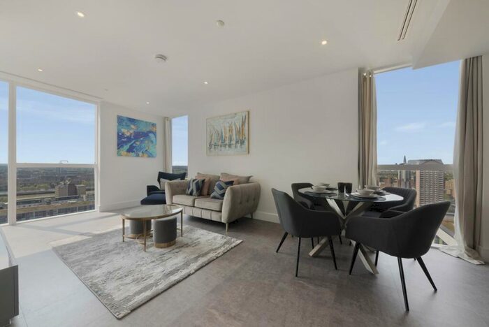 2 Bedroom Apartment To Rent In Maine Tower, Harbour Central, Canary Wharf, E14