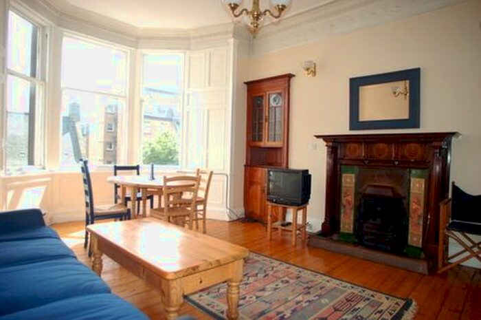 3 Bedroom Flat To Rent In Strathearn Road, Edinburgh, EH9