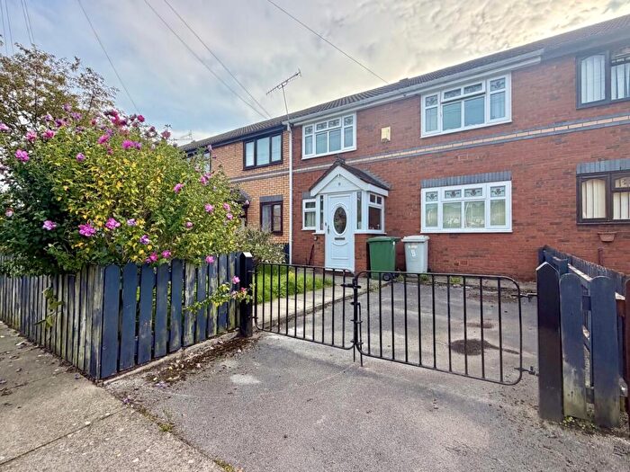 3 Bedroom Terraced House For Sale In Moorfields Avenue, Prenton, Merseyside, CH43