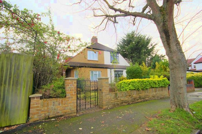 2 Bedroom Semi-Detached House To Rent In Vicarage Way, Harrow, HA2