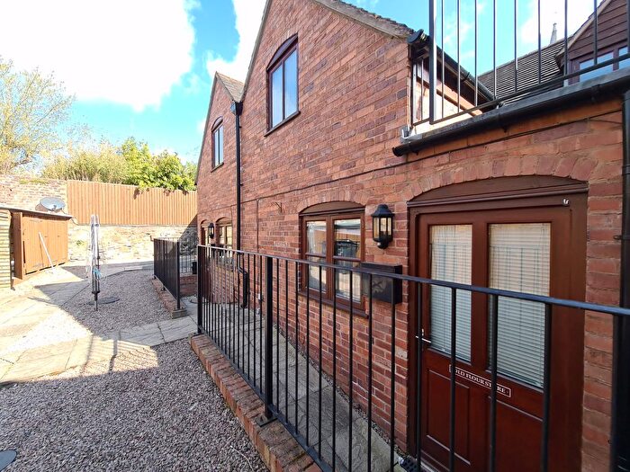 1 Bedroom Property To Rent In Bakers Court, Kidderminster, DY14