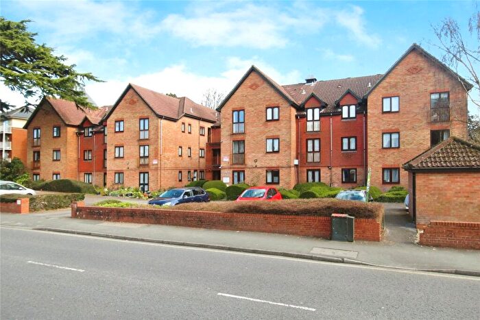 1 Bedroom Flat For Sale In Hill Lane, Southampton, Hampshire, SO15