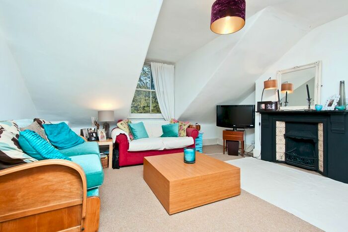 1 Bedroom Flat To Rent In Manville Road, Balham, London, SW17