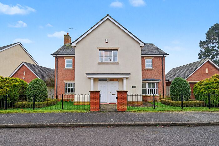 5 Bedroom Detached House For Sale In The Hall Close, Dunchurch, Rugby, CV22