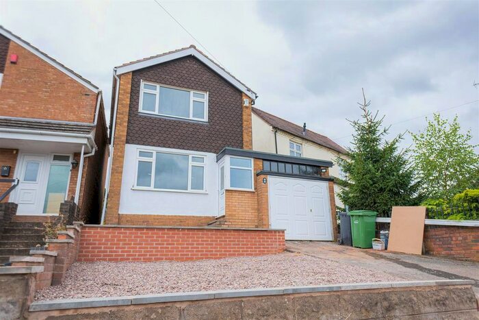2 Bedroom Detached House To Rent In Stour Hill, Brierley Hill, West Midlands, DY5