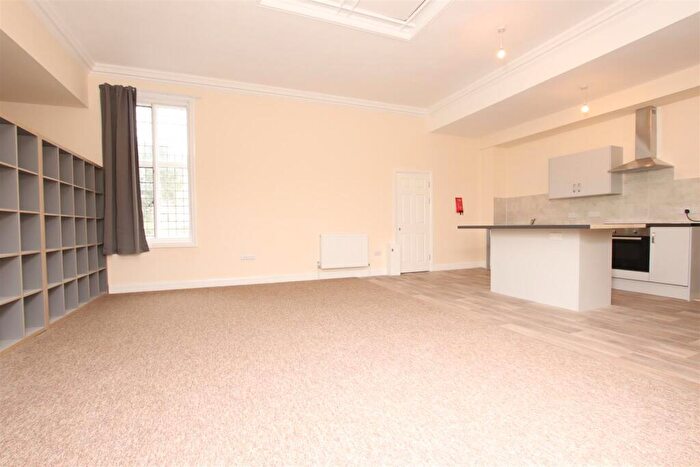 Flat To Rent In The Weston, Newbridge Road, Bath, BA1