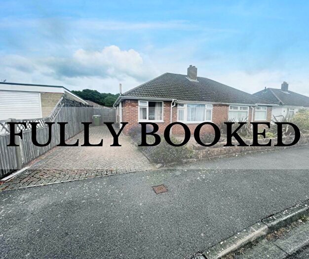 2 Bedroom Semi-Detached Bungalow To Rent In Dale Road, Fareham, PO14