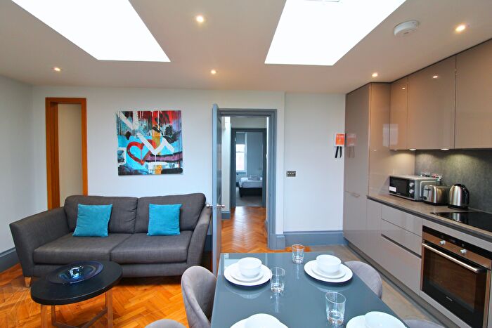 2 Bedroom Flat For Sale In Comeragh Road, Barons Court, W14