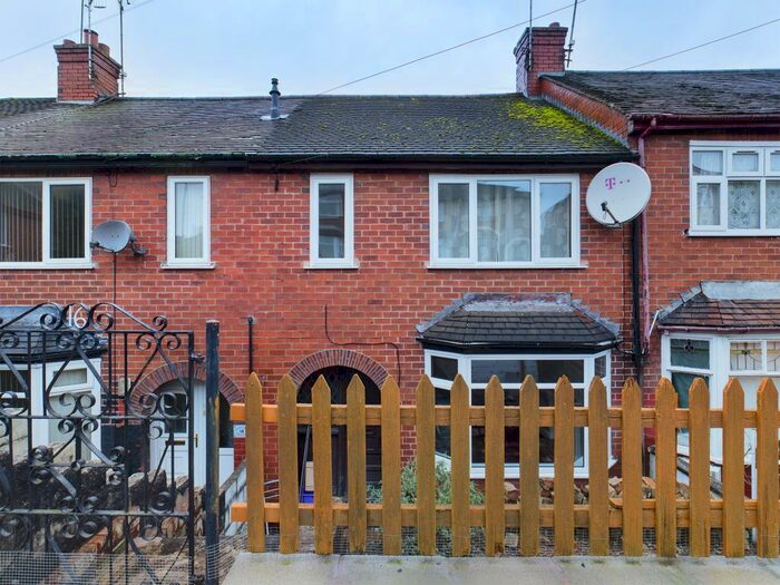 2 Bedroom Semi-Detached House To Rent In Joanhurst Crescent, Etruria, Stoke-on-Trent, ST1
